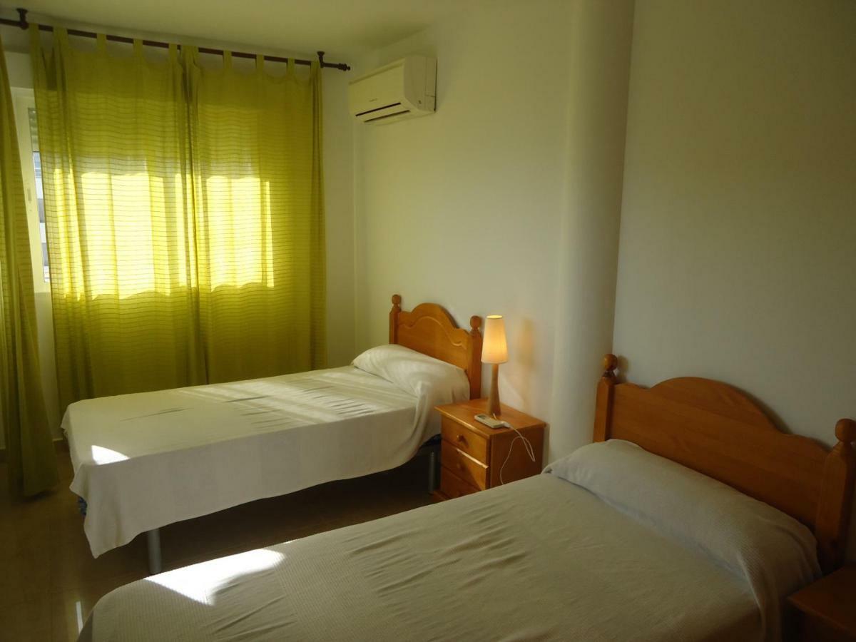 Paseo Maritimo Frontal Lek Apartment